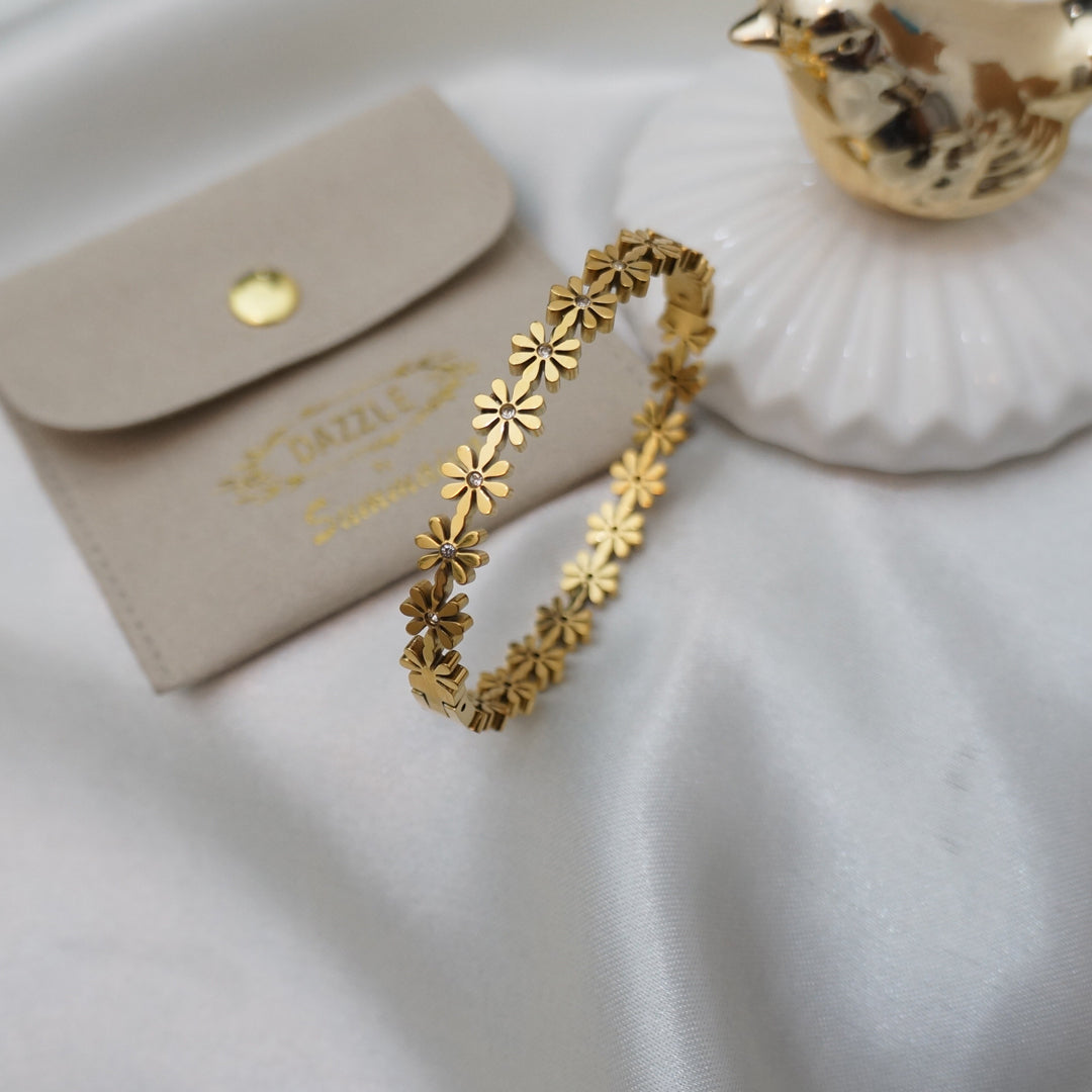 Eva Daisy flower Bracelet