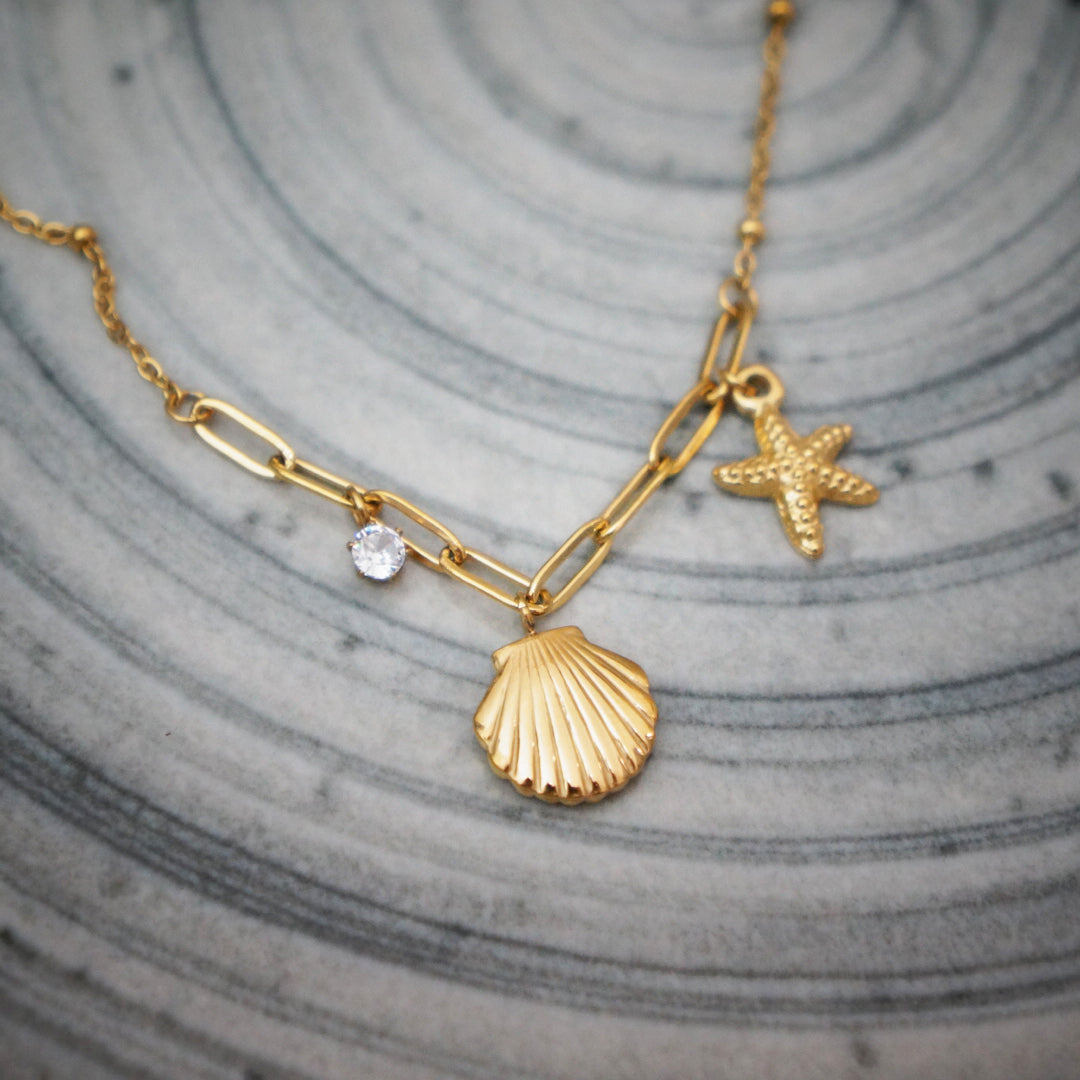 Calla Necklace